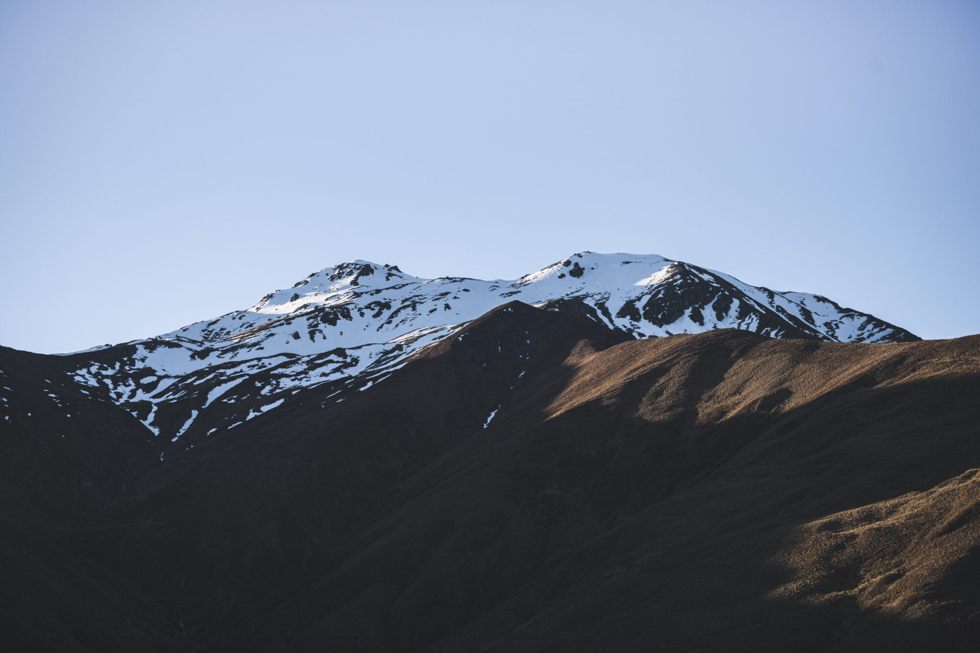 Wanaka-Ridgeline-Adventures-snow-mountains-HannahHughes